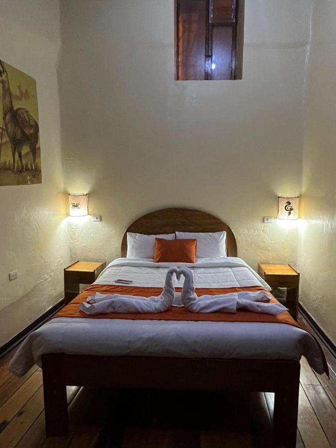 Hotel Hostal Andenes De Alabado Cuzco Esterno foto