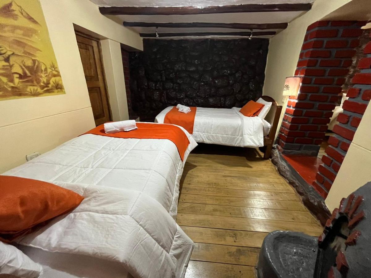 Hotel Hostal Andenes De Alabado Cuzco Esterno foto