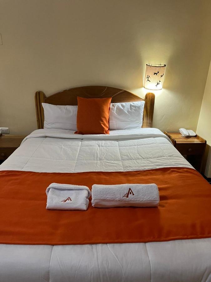 Hotel Hostal Andenes De Alabado Cuzco Esterno foto