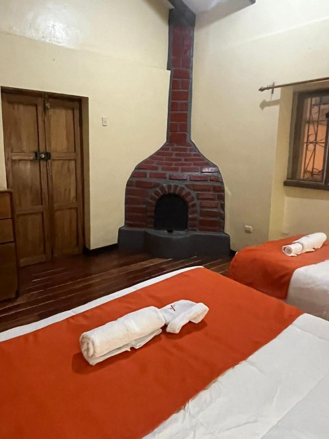 Hotel Hostal Andenes De Alabado Cuzco Esterno foto