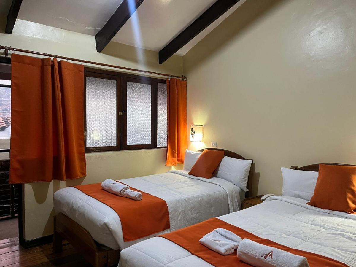 Hotel Hostal Andenes De Alabado Cuzco Esterno foto