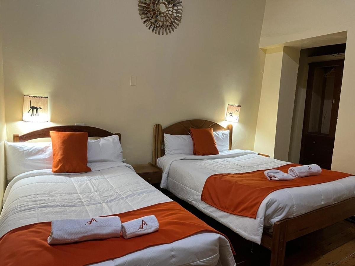 Hotel Hostal Andenes De Alabado Cuzco Esterno foto