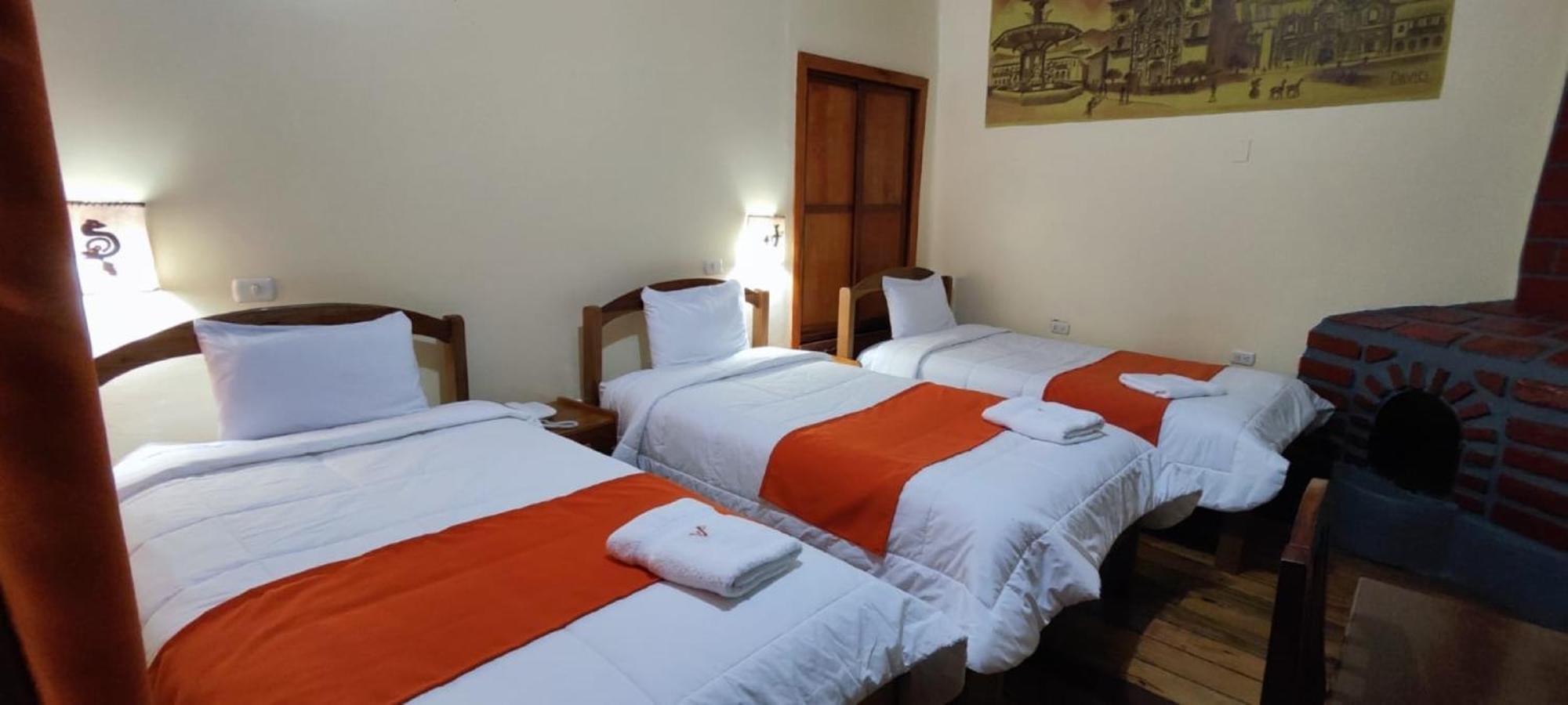 Hotel Hostal Andenes De Alabado Cuzco Esterno foto